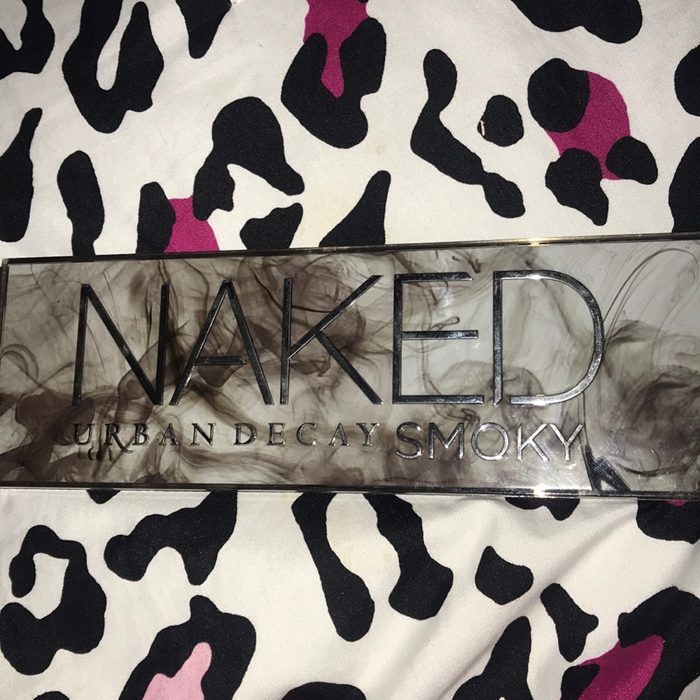 Naked Urban Decay Smokey palette